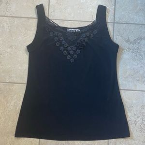 black casual tank top
